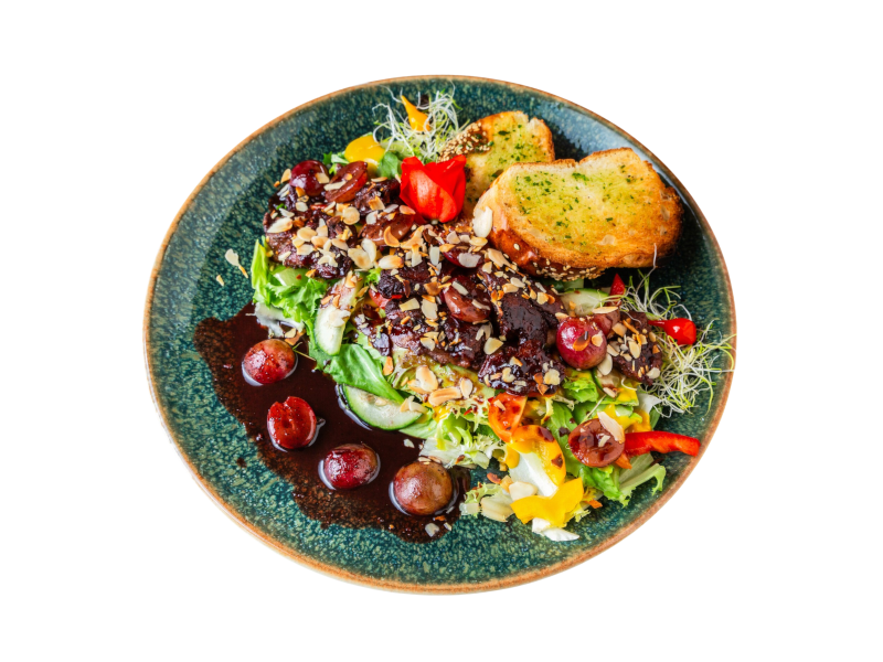 SAŁATKA Z WYTRAWNĄ WĄTRÓBKĄ